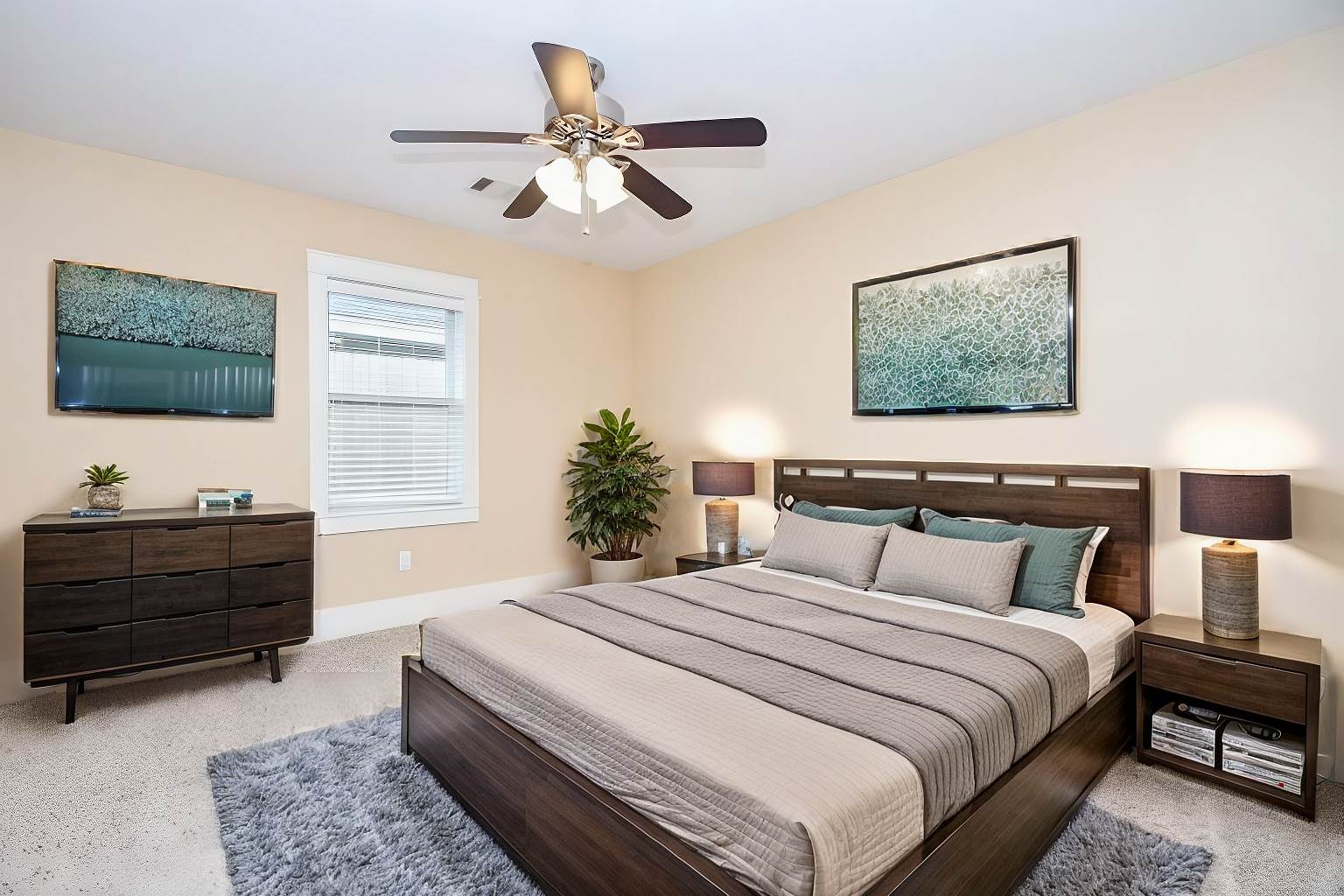 1406 foxwood, houston, TX 77008