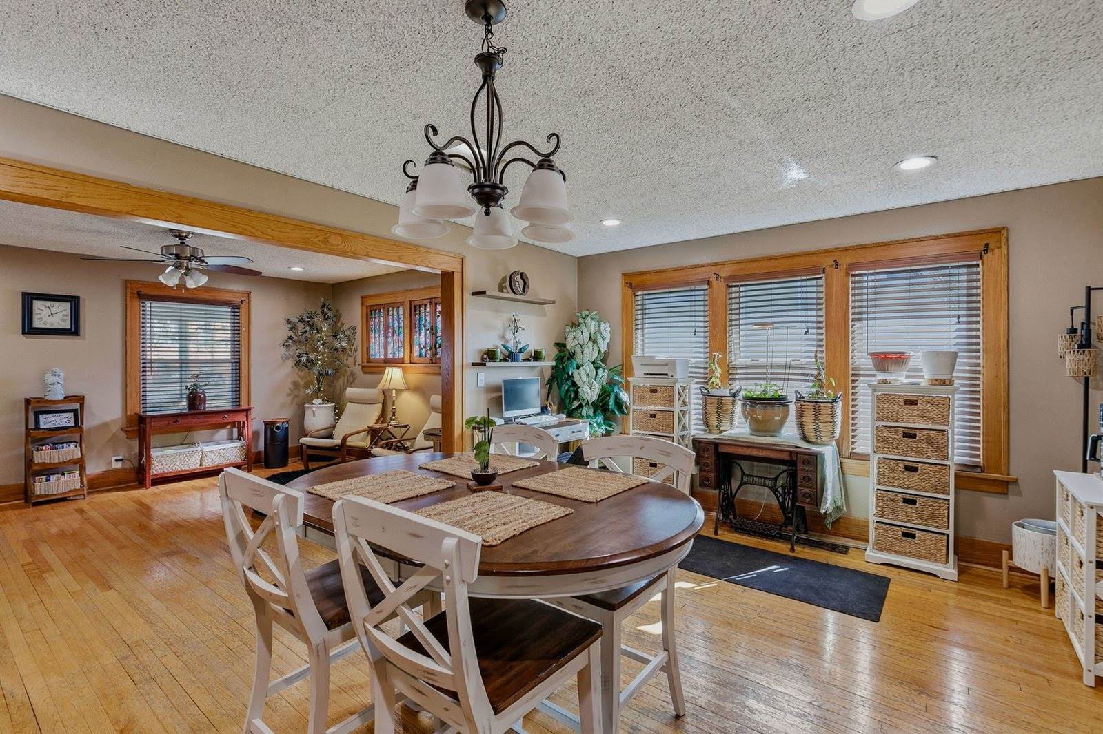 1734 North Howell Street, Davenport, IA 52804