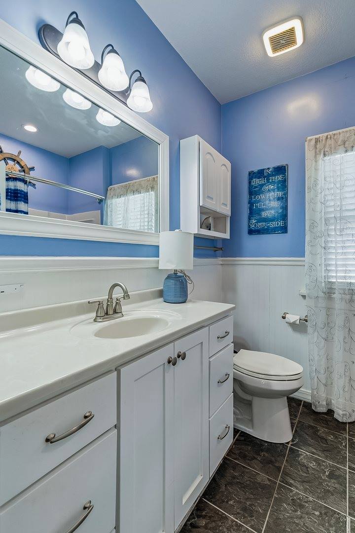 1734 North Howell Street, Davenport, IA 52804