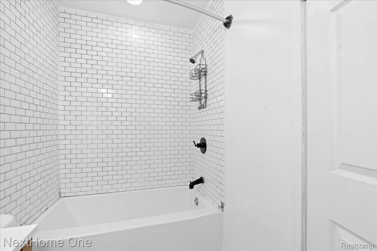 1763 Henbert Road, WestBloomfieldCharterTownship_Oakland, MI 48324