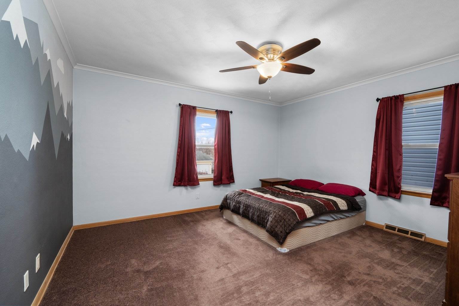 1007 West Central Park Avenue, Davenport, IA 52804