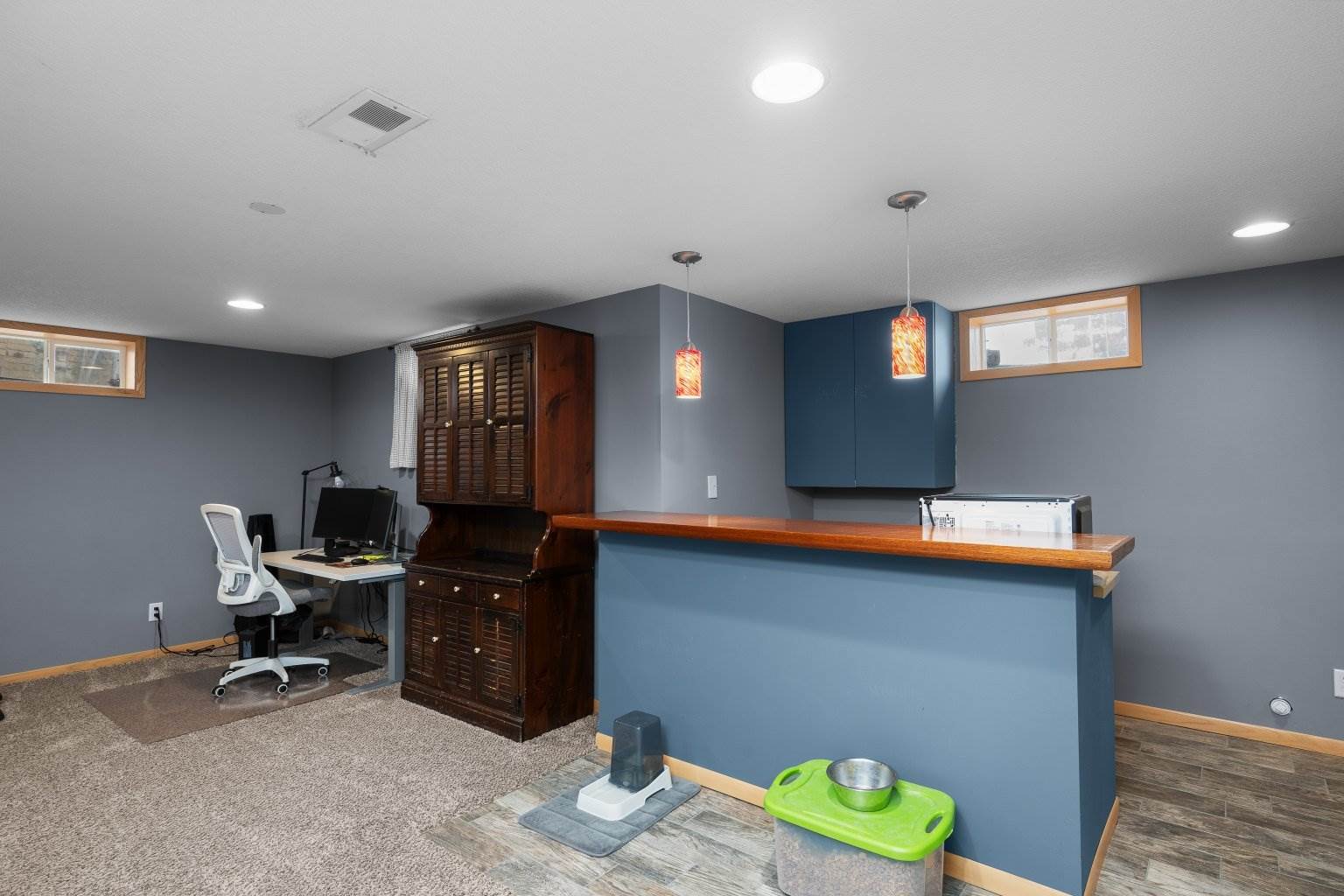 1007 West Central Park Avenue, Davenport, IA 52804