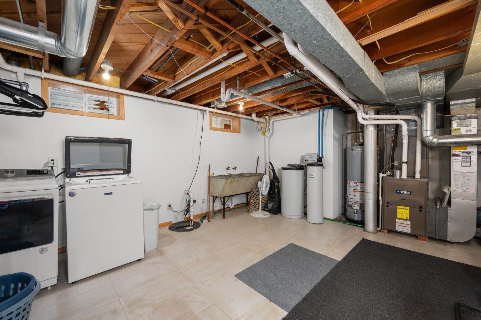 1007 West Central Park Avenue, Davenport, IA 52804