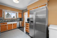 1007 West Central Park Avenue, Davenport, IA 52804