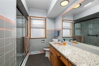 1007 West Central Park Avenue, Davenport, IA 52804