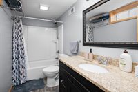 1007 West Central Park Avenue, Davenport, IA 52804