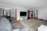 1007 West Central Park Avenue, Davenport, IA 52804