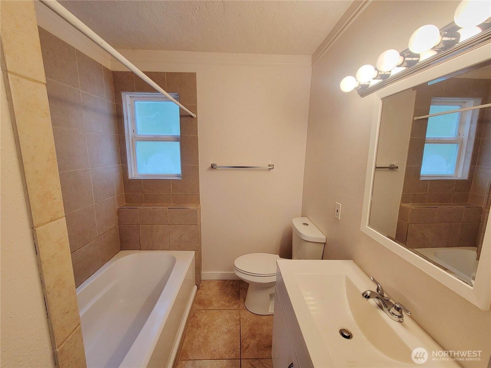 131 South 64th Street, Tacoma, WA 98408