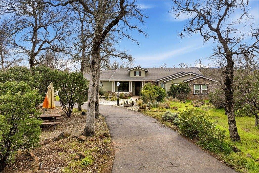 21145 Yankee Valley Road, Hidden Valley Lake, CA 95467