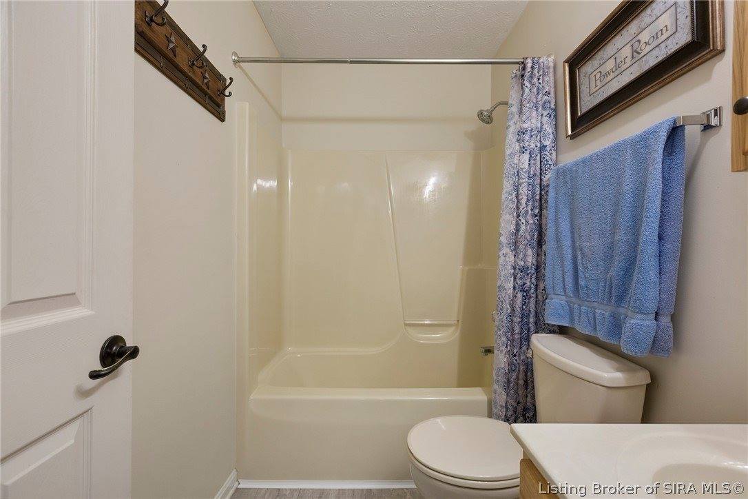 3616 Alyn Court, Jeffersonville, IN 47130
