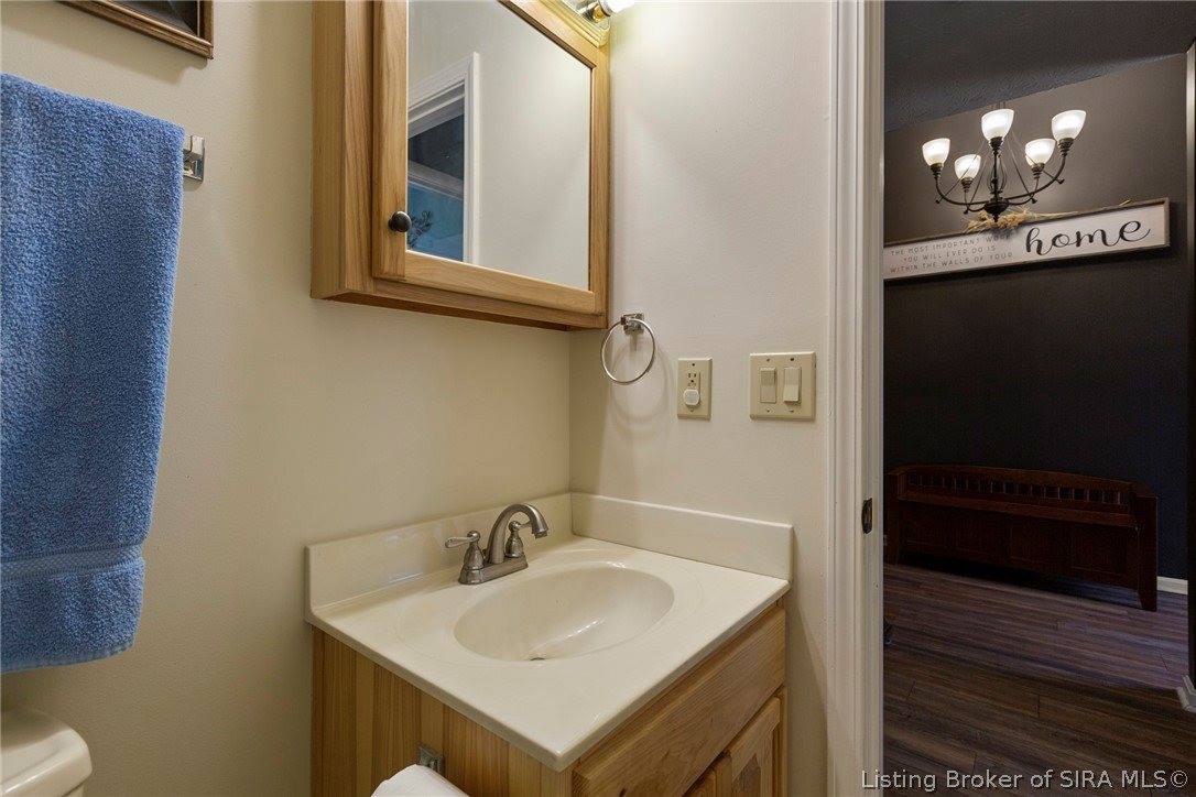 3616 Alyn Court, Jeffersonville, IN 47130