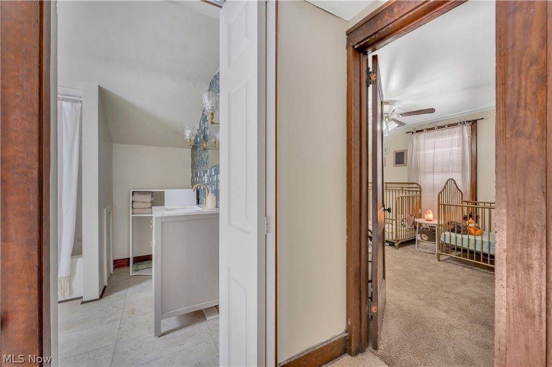 869 West Spruce Avenue, Ravenna, OH 44266