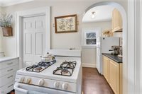 869 West Spruce Avenue, Ravenna, OH 44266