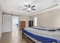 208 Trailwood Ln, Wake Village, TX 75501