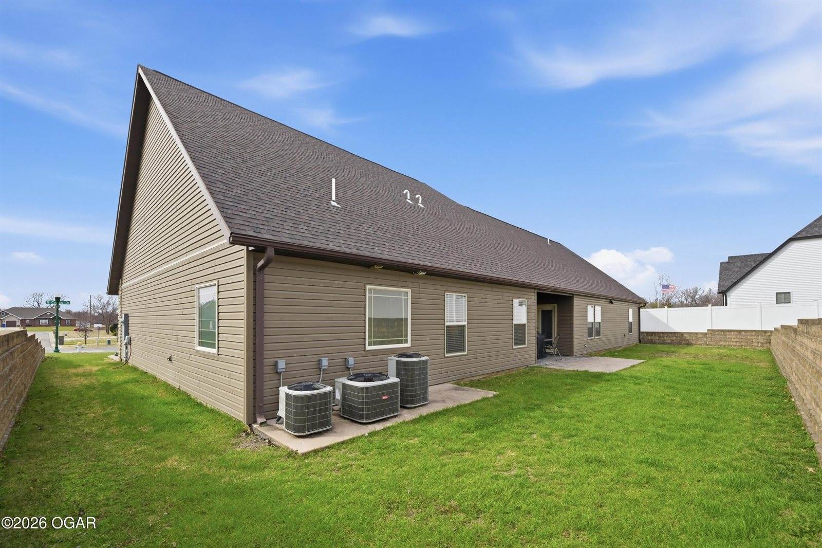 1901 Cattails Drive, Joplin, MO 64801