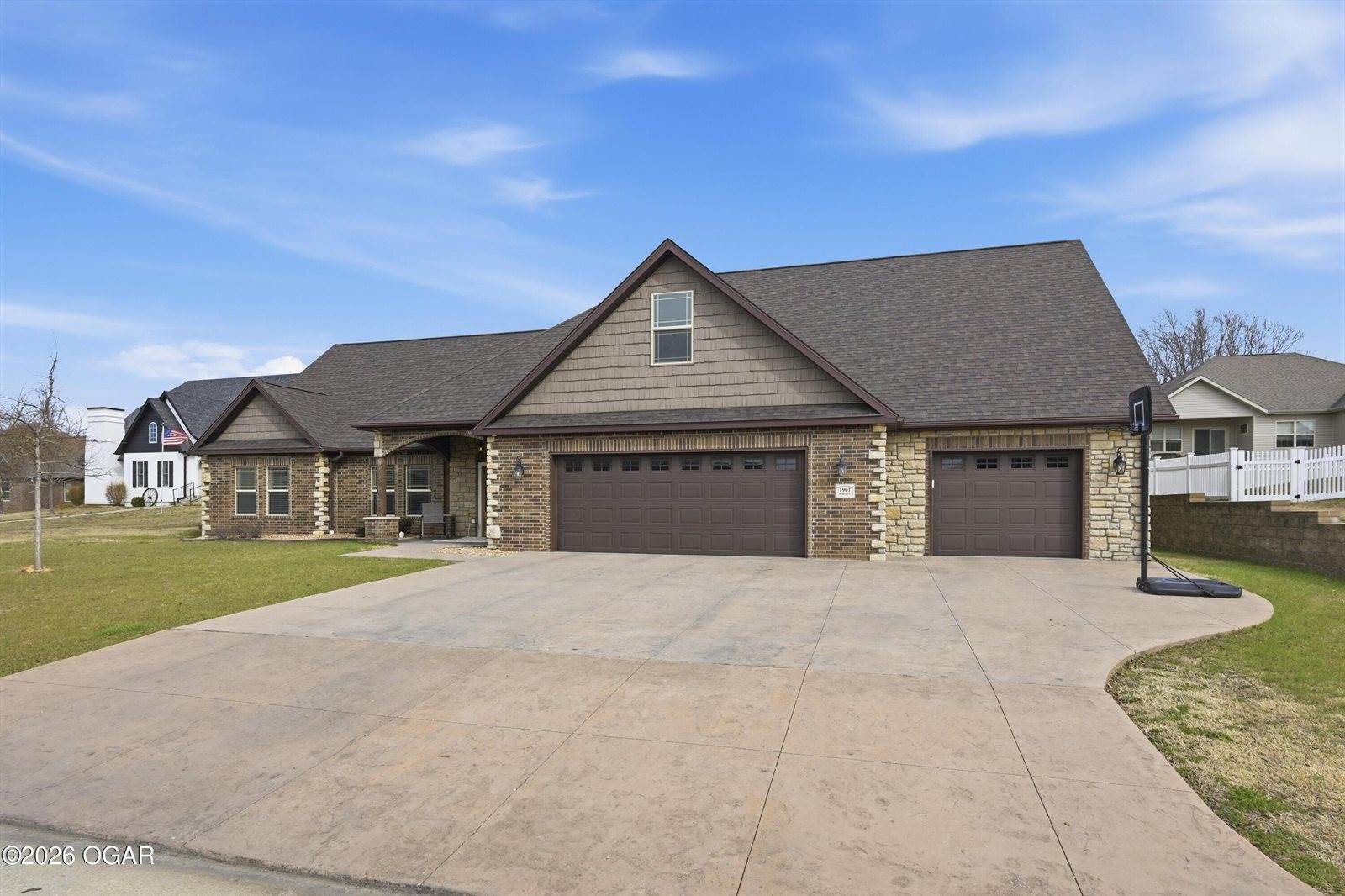 1901 Cattails Drive, Joplin, MO 64801