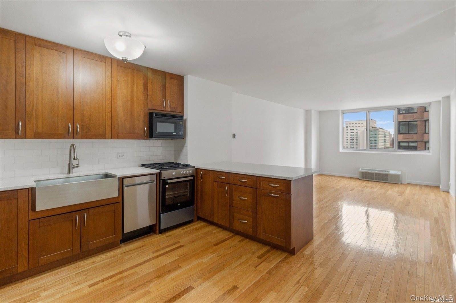 345 East 93rd Street, #14J, New York, NY 10128