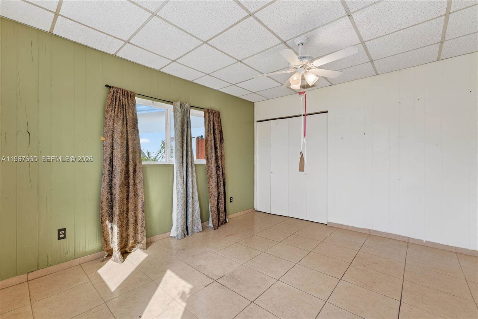 1919 NW 38th St, Oakland Park, FL 33309