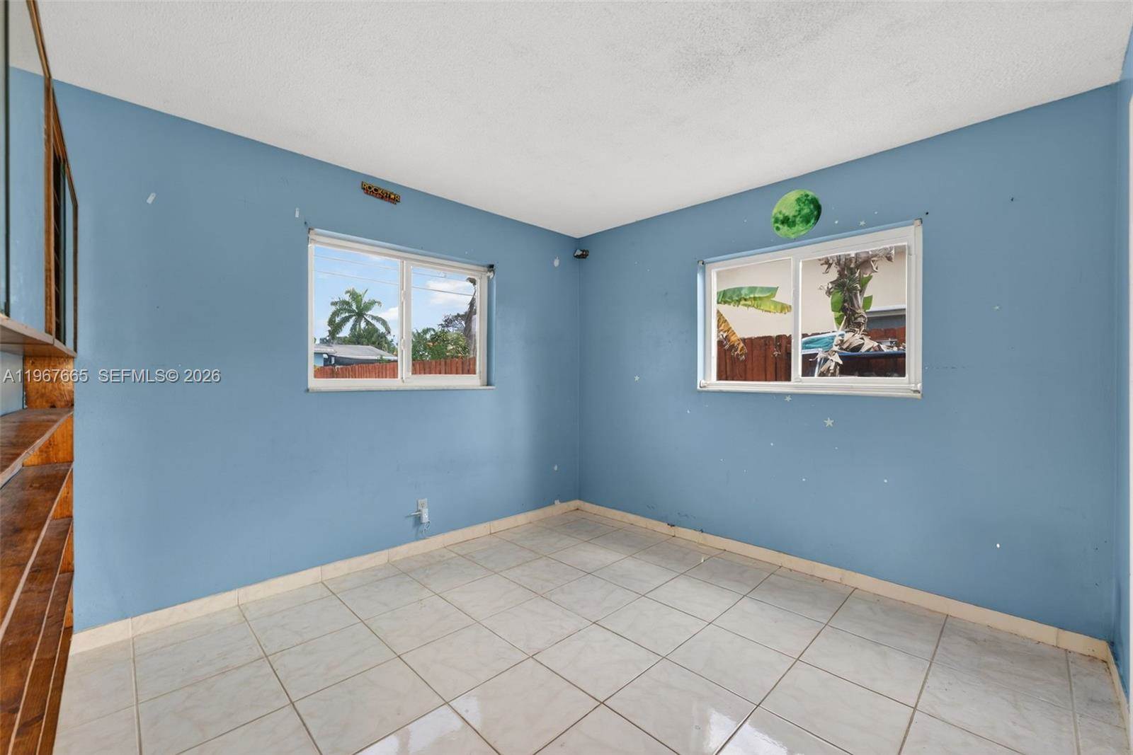1919 NW 38th St, Oakland Park, FL 33309