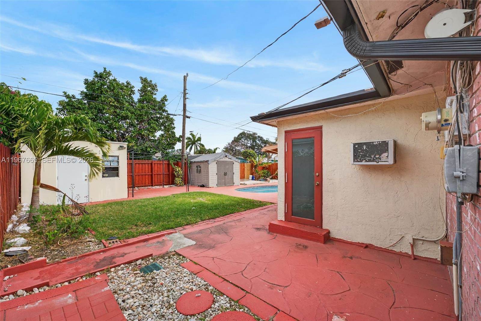 1919 NW 38th St, Oakland Park, FL 33309