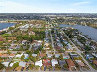 1919 NW 38th St, Oakland Park, FL 33309