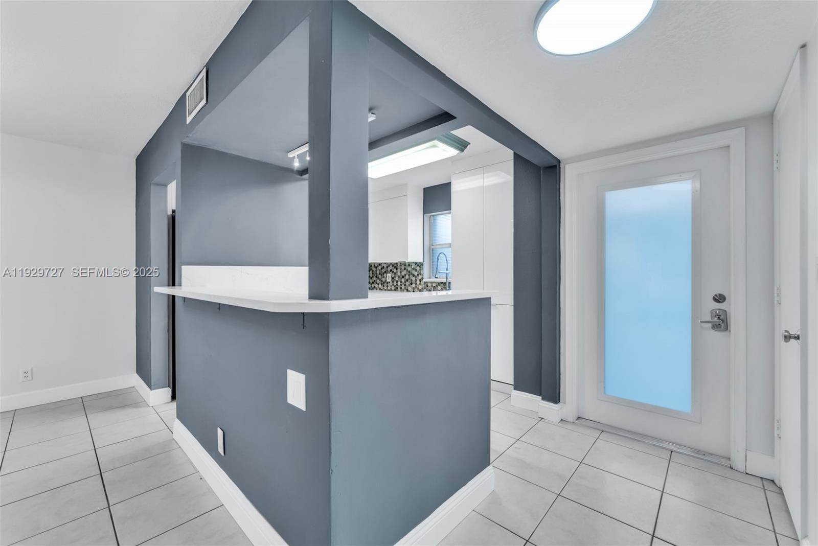 2945 NW 68th St, Fort Lauderdale, FL 33309