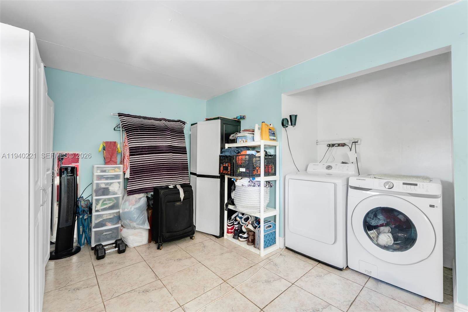 660 NE 59th Ct, Oakland Park, FL 33334