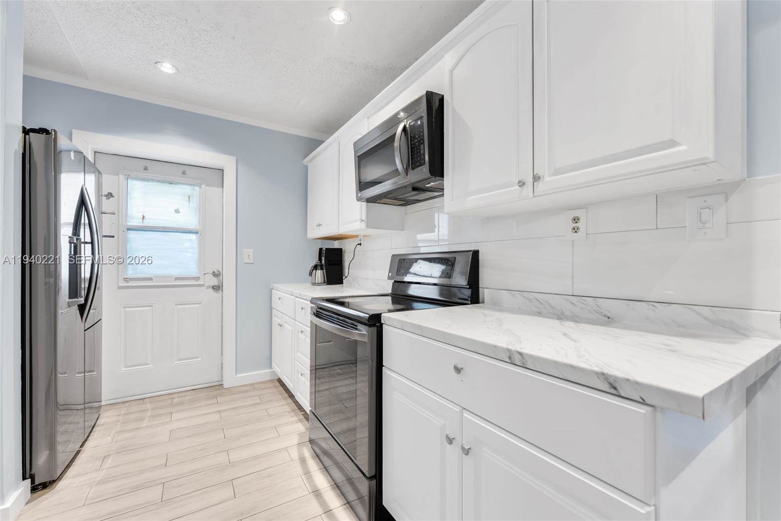 660 NE 59th Ct, Oakland Park, FL 33334