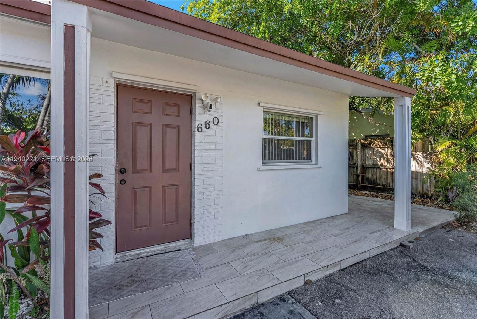 660 NE 59th Ct, Oakland Park, FL 33334