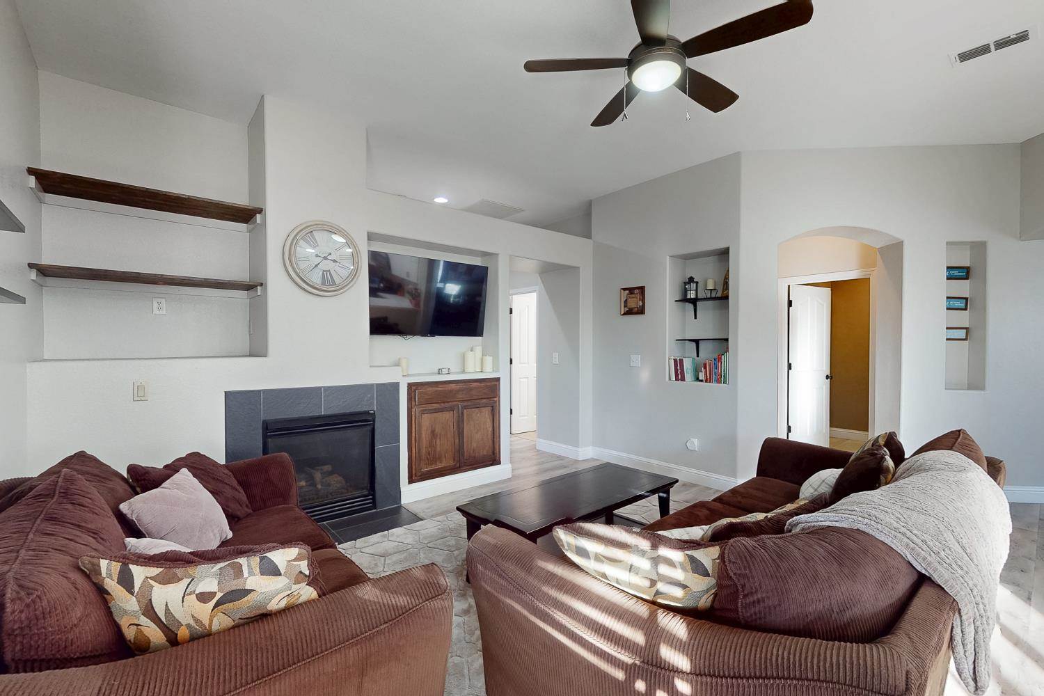 606 Nightingale Way, Wheatland, CA 95692