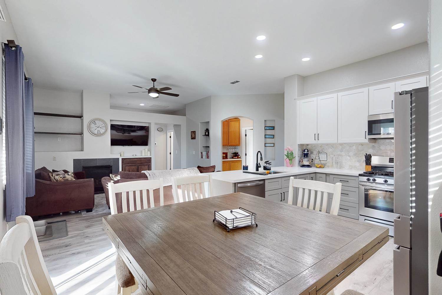 606 Nightingale Way, Wheatland, CA 95692