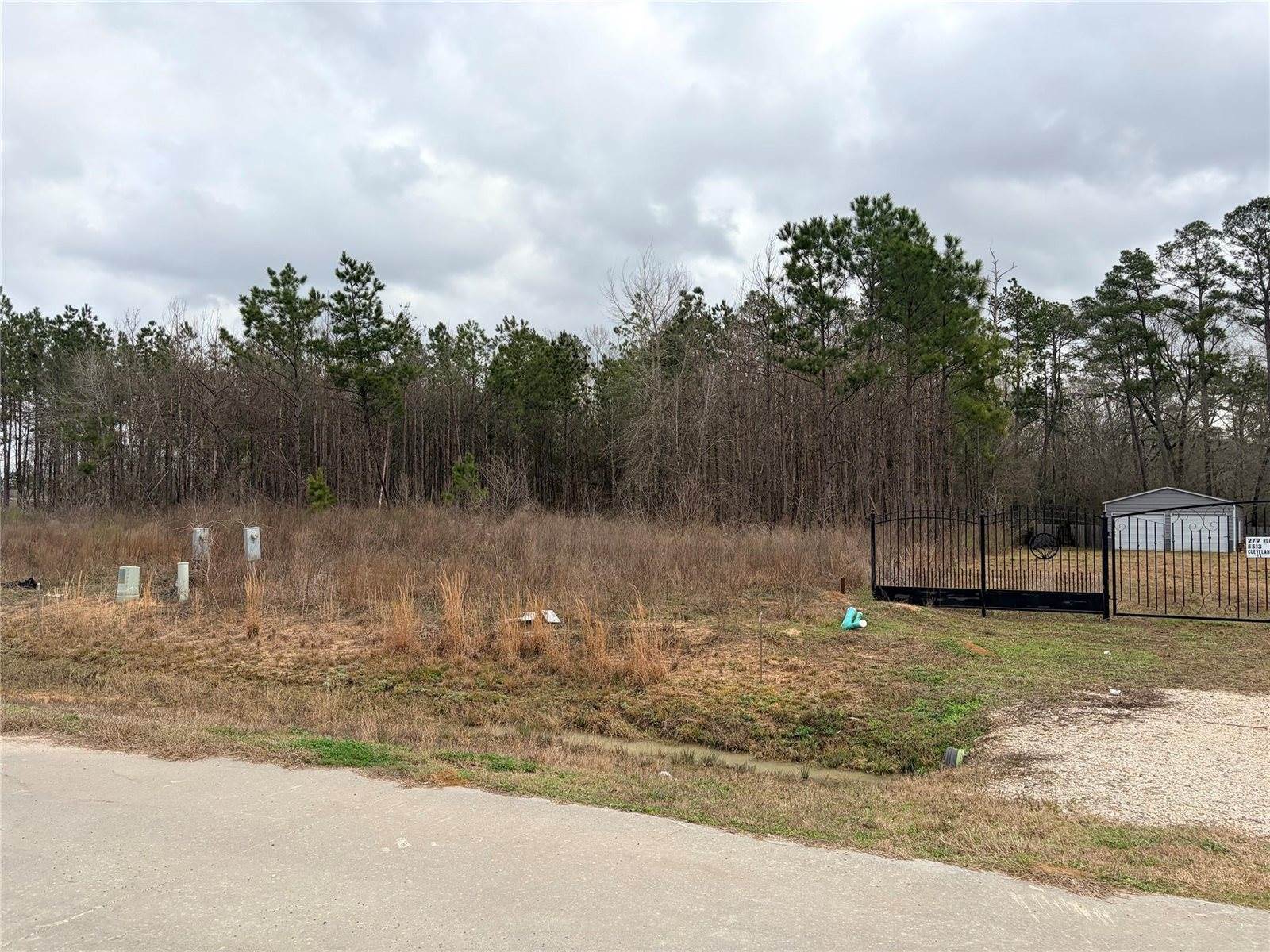 279 & 281 Road 5513, Cleveland, TX 77327
