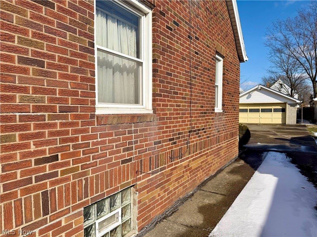 103 South Belle Vista Avenue, Youngstown, OH 44509