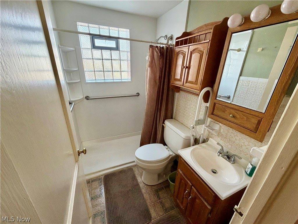 103 South Belle Vista Avenue, Youngstown, OH 44509