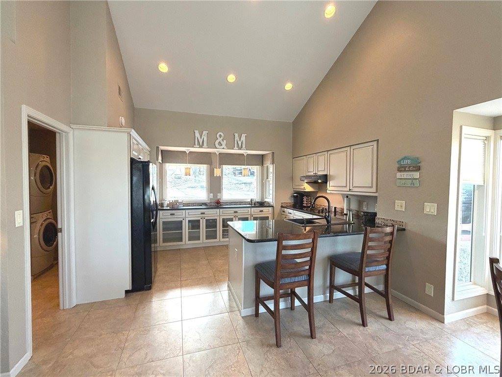 421 Staniel Cay Drive, Osage Beach, MO 65065