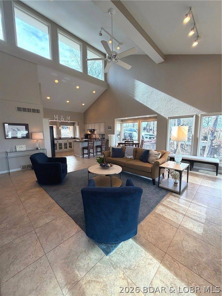 421 Staniel Cay Drive, Osage Beach, MO 65065