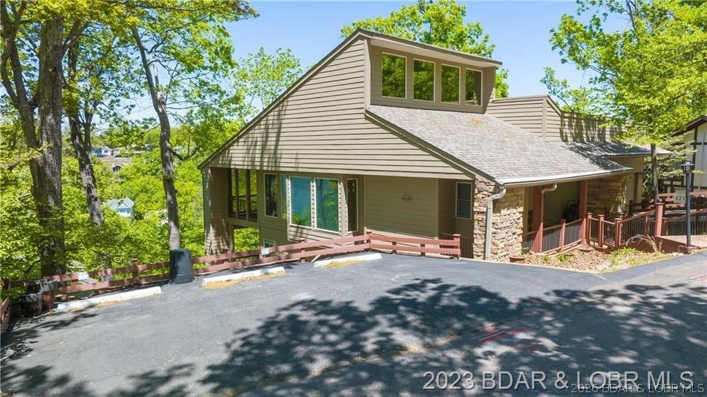 421 Staniel Cay Drive, Osage Beach, MO 65065