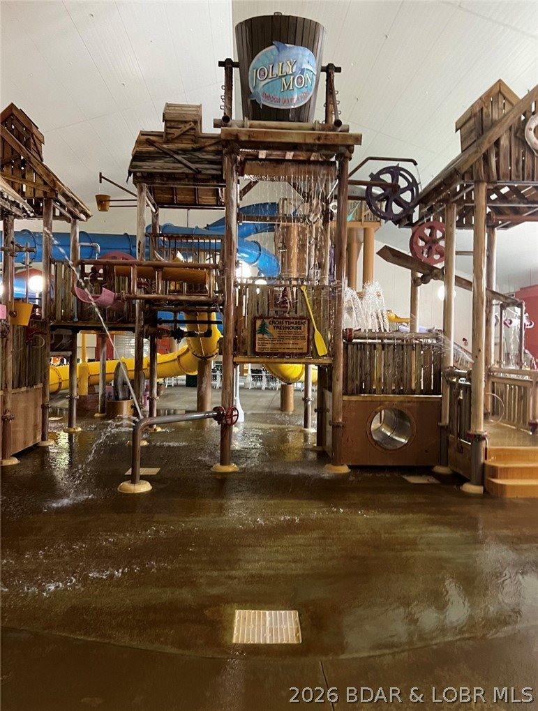 421 Staniel Cay Drive, Osage Beach, MO 65065