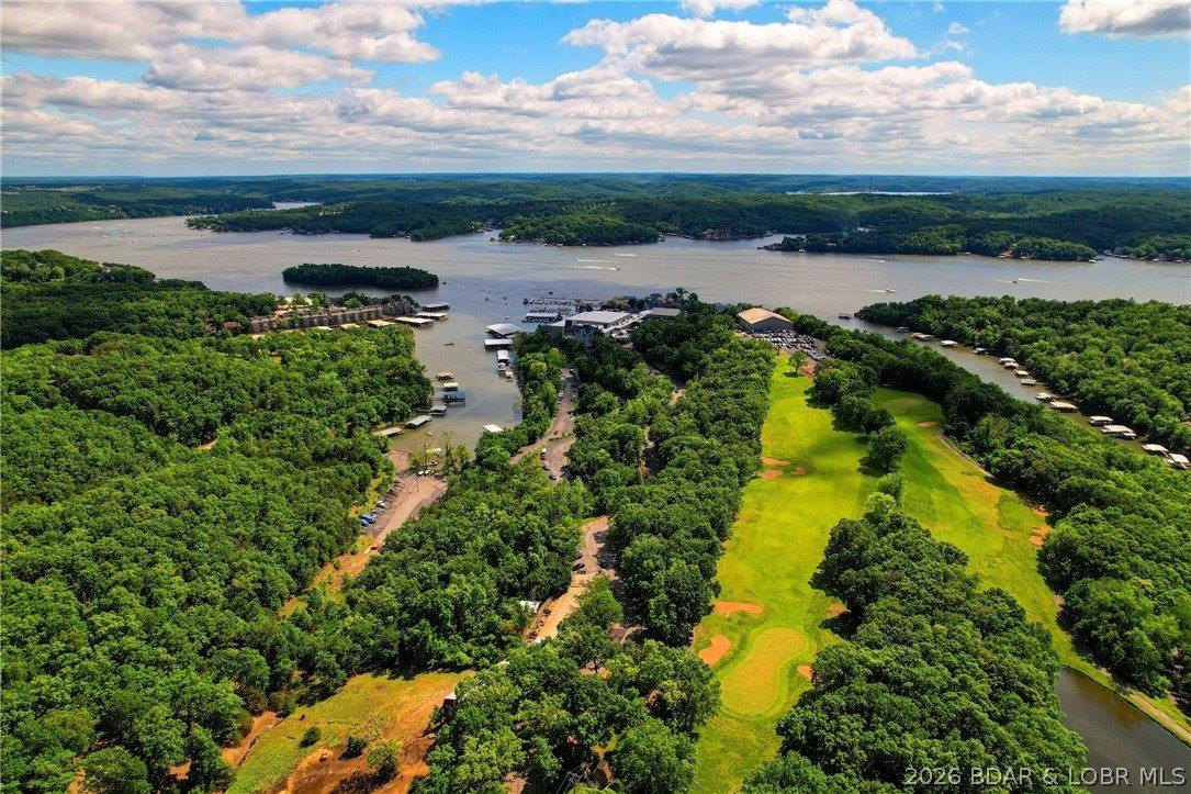 421 Staniel Cay Drive, Osage Beach, MO 65065