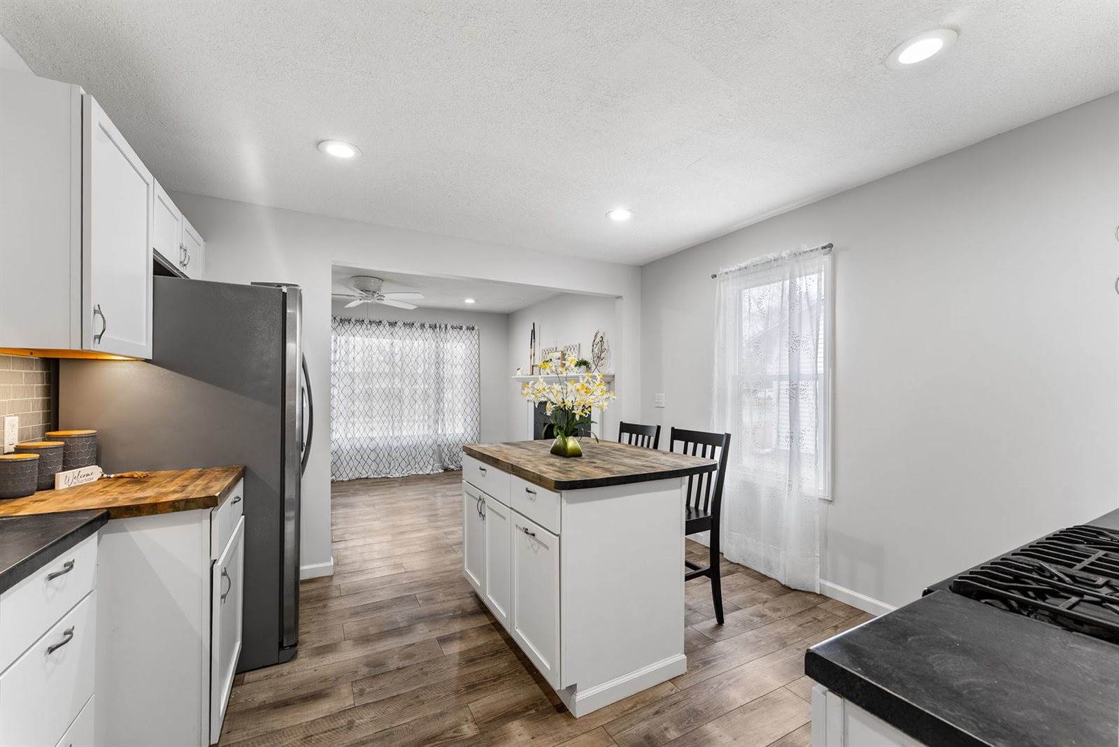 216 5th Street East, Milan, IL 61264