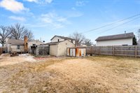 216 5th Street East, Milan, IL 61264
