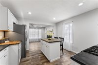 216 5th Street East, Milan, IL 61264