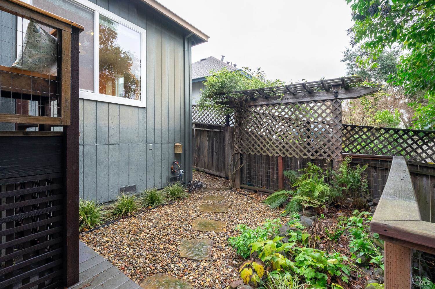 2382 Laylani Court, Santa Rosa, CA 95403