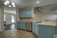 517 Northwest Dr, Wake Village, TX 75501