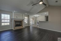 517 Northwest Dr, Wake Village, TX 75501