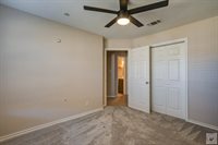 517 Northwest Dr, Wake Village, TX 75501