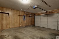 517 Northwest Dr, Wake Village, TX 75501