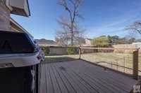 517 Northwest Dr, Wake Village, TX 75501