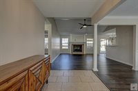 517 Northwest Dr, Wake Village, TX 75501