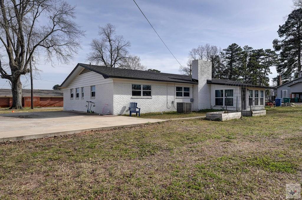 114 South Johnson, DeKalb, TX 75559